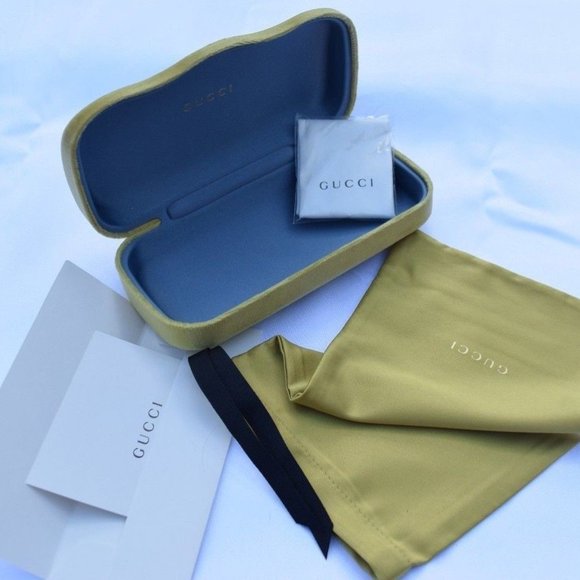 Gucci Accessories - NEW Gucci Velvet Hard Sunglass Case w Satin Bag